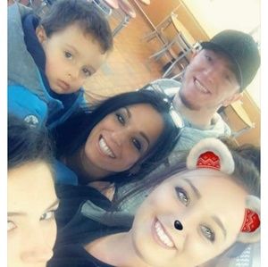 Meet your Posher❣ Julie❣